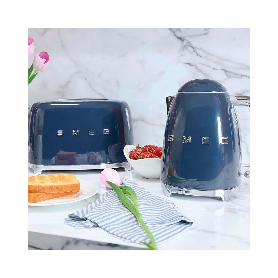 Smeg - Toaster 2 Slice, 2 Slot Bright Navy Blue (TSF01NBEU)